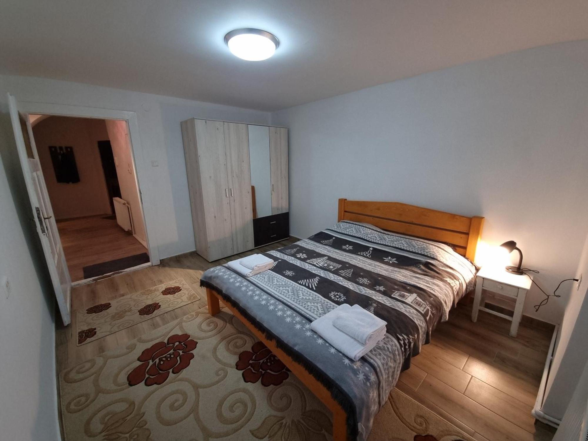 R Castle - 2 Room Apartment 布拉索夫 外观 照片
